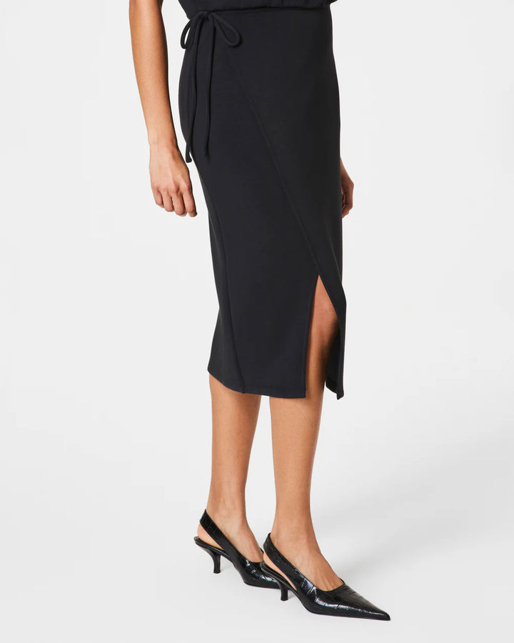 SPANX: AirEssentials® Midi Wrap Dress - Very Black