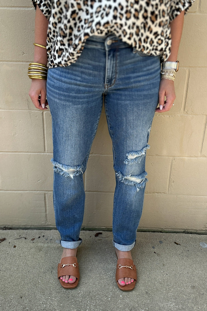 Judy Blue: Mid Rise Cuffed Hem Distressed Boyfriend Jeans