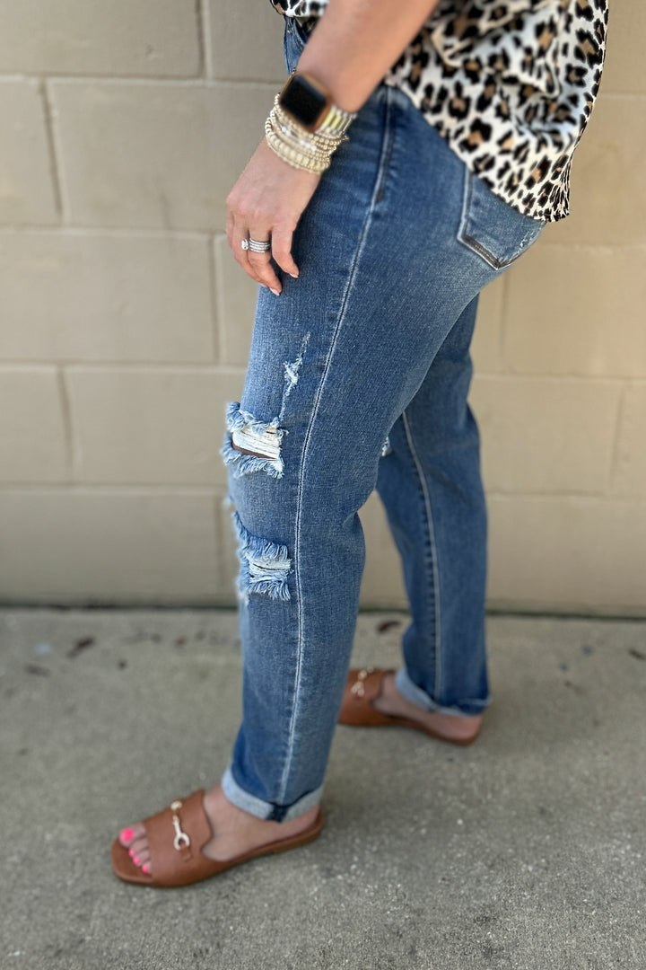 Judy Blue: Mid Rise Cuffed Hem Distressed Boyfriend Jeans