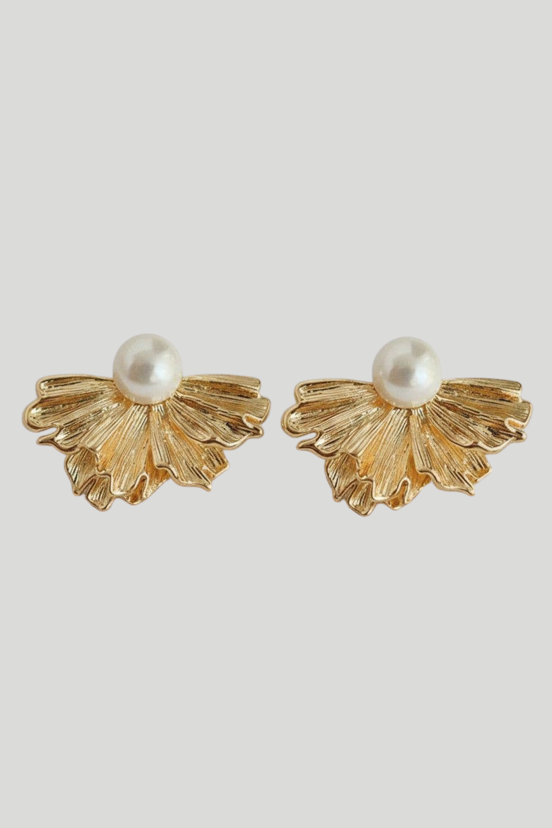 Freshwater Pearl Flower Stud Earrings
