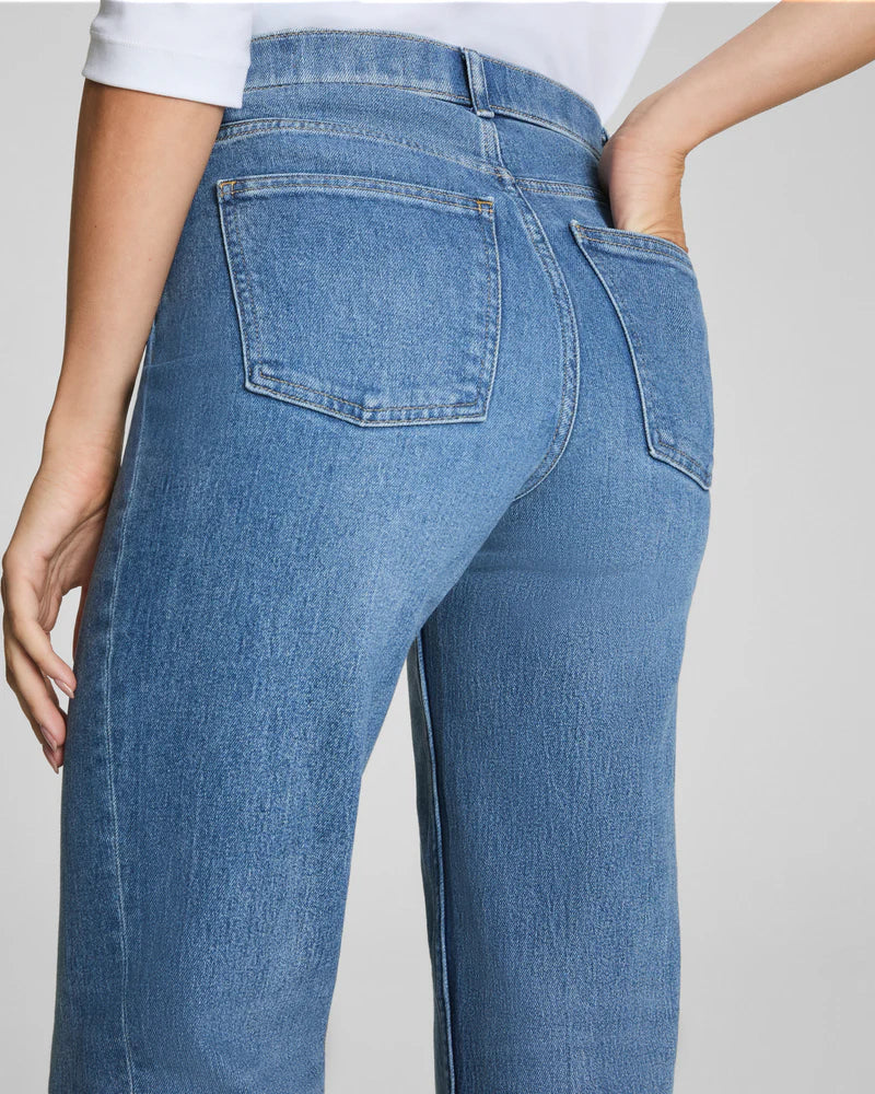 SPANXshape™ Authentic 360: 90s Straight Leg Jean - Elysian