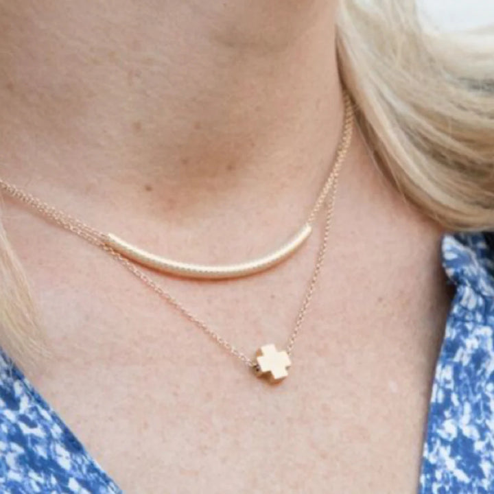 enewton: 16" necklace gold - bliss bar textured gold
