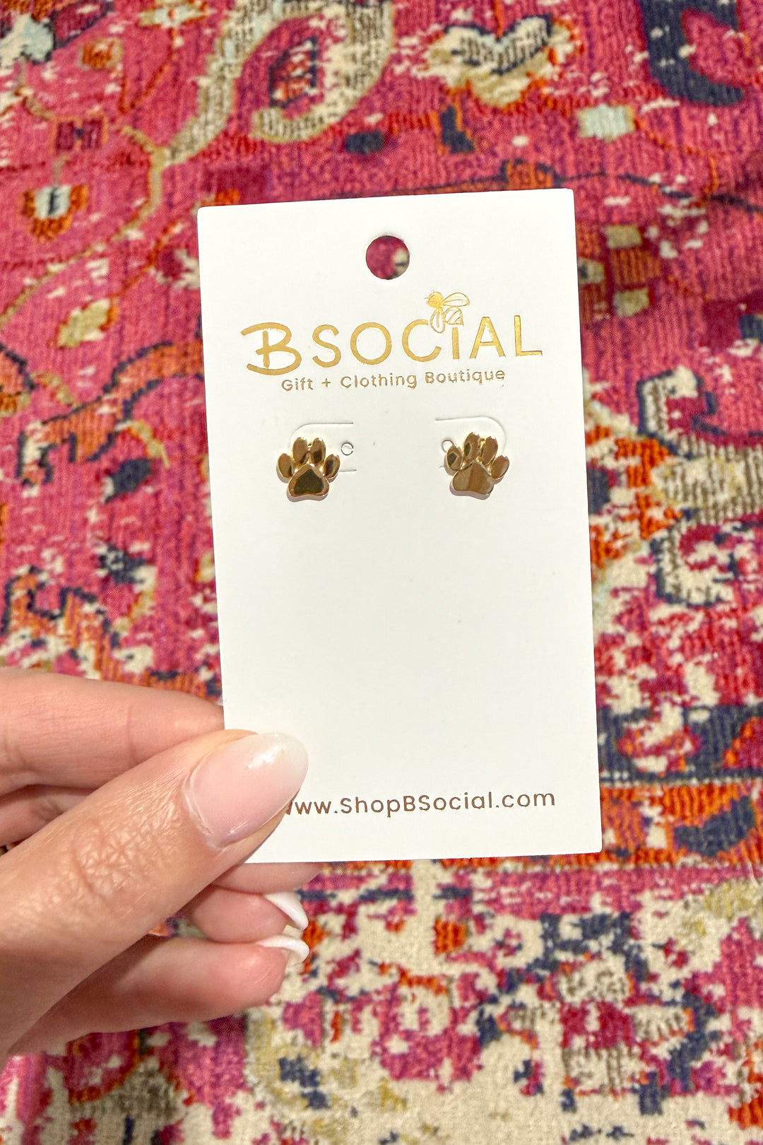 Dainty Gold Paw Stud