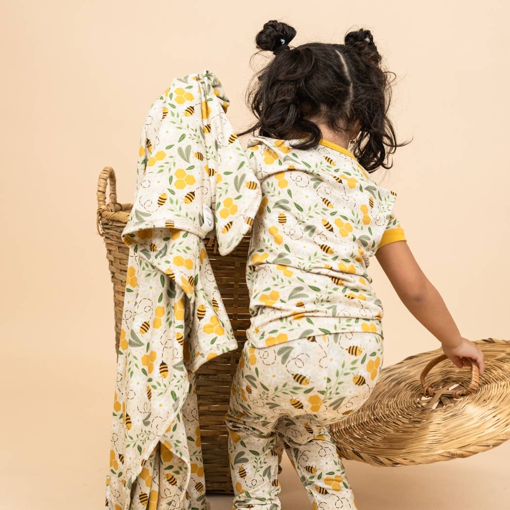 Happy Honey Bees Luxury Bamboo Blanket: Yellow/Multi / Small
