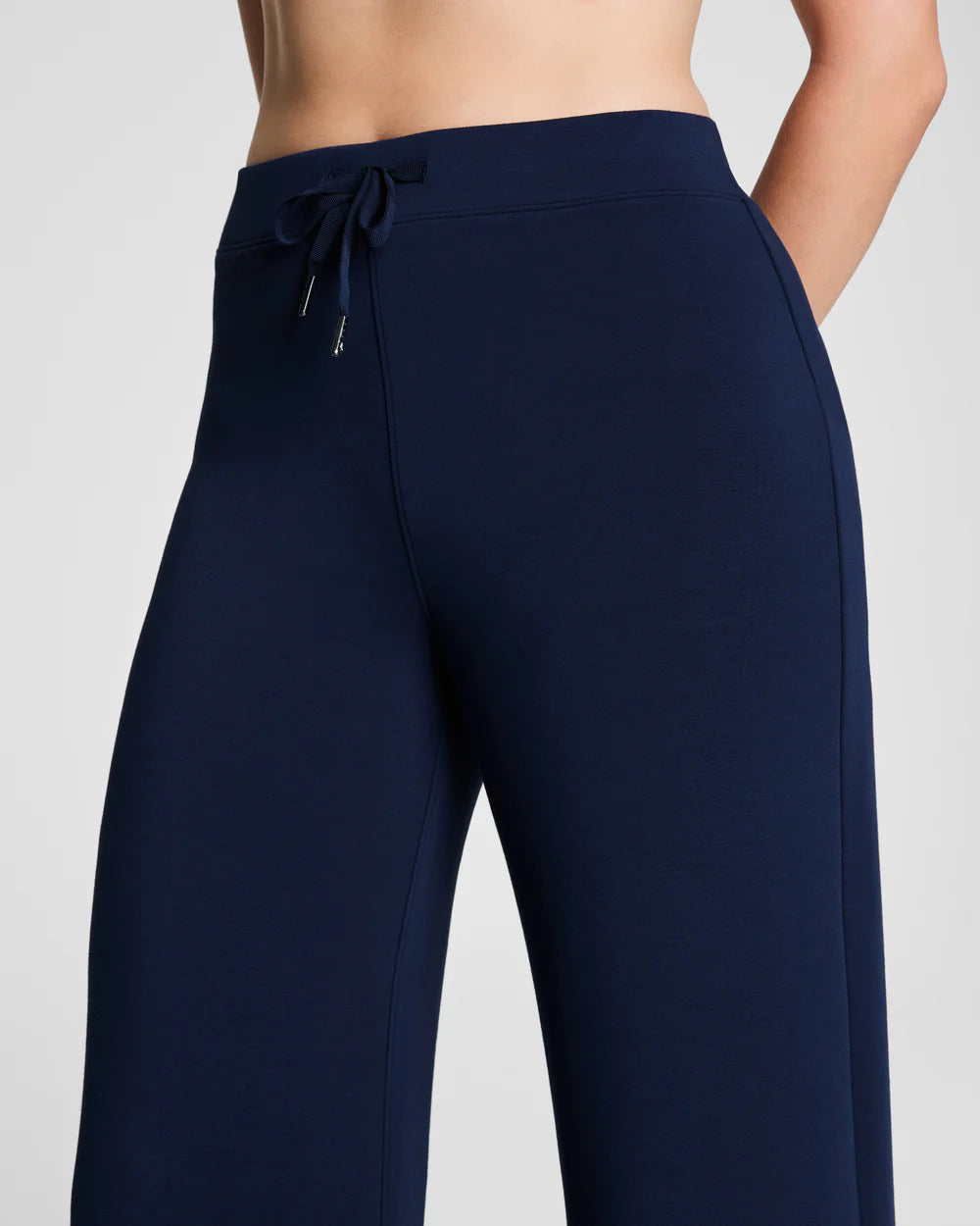 SPANX: AirEssentials® Wide Leg Pant - Timeless Navy