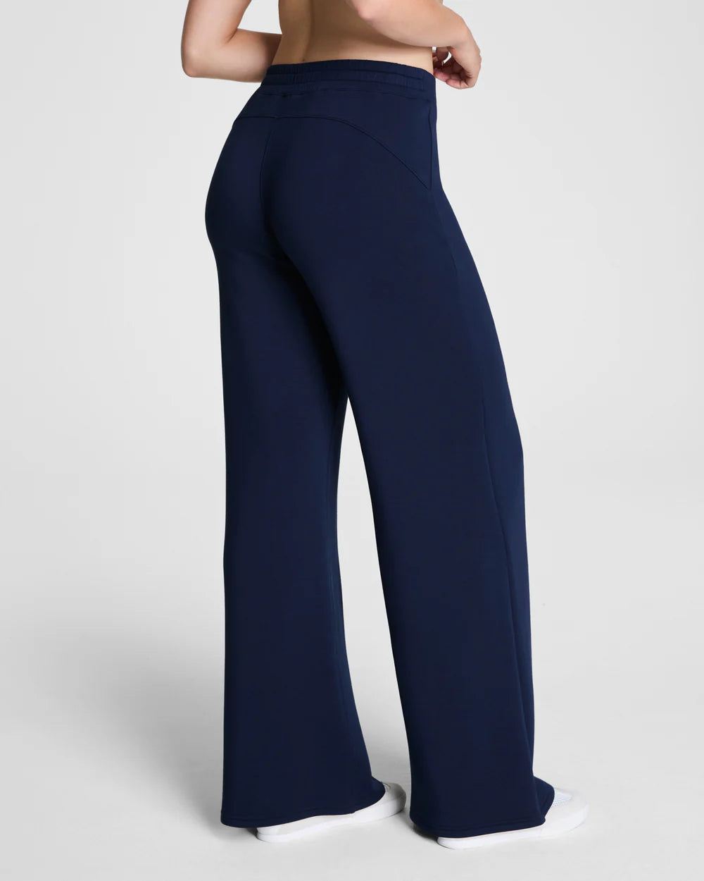 SPANX: AirEssentials® Wide Leg Pant - Timeless Navy