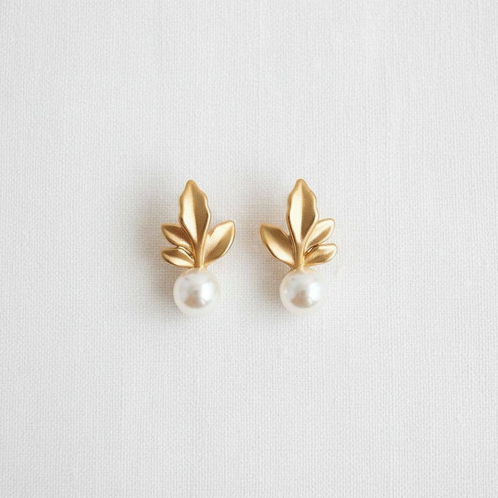 Geometric Leaf Design Earrings - B Social Boutique