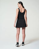 Spanx: The Get Moving Fitted Tank - Very Black