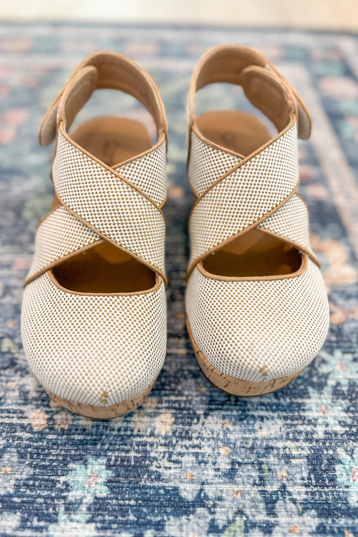 Corky's: Case Closed Wedge - Camel
