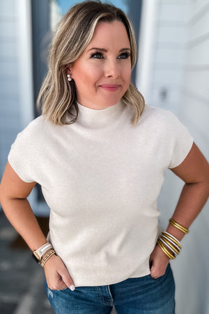 Molly Bracken: KNITTED SLEEVELESS SWEATER - CREAM