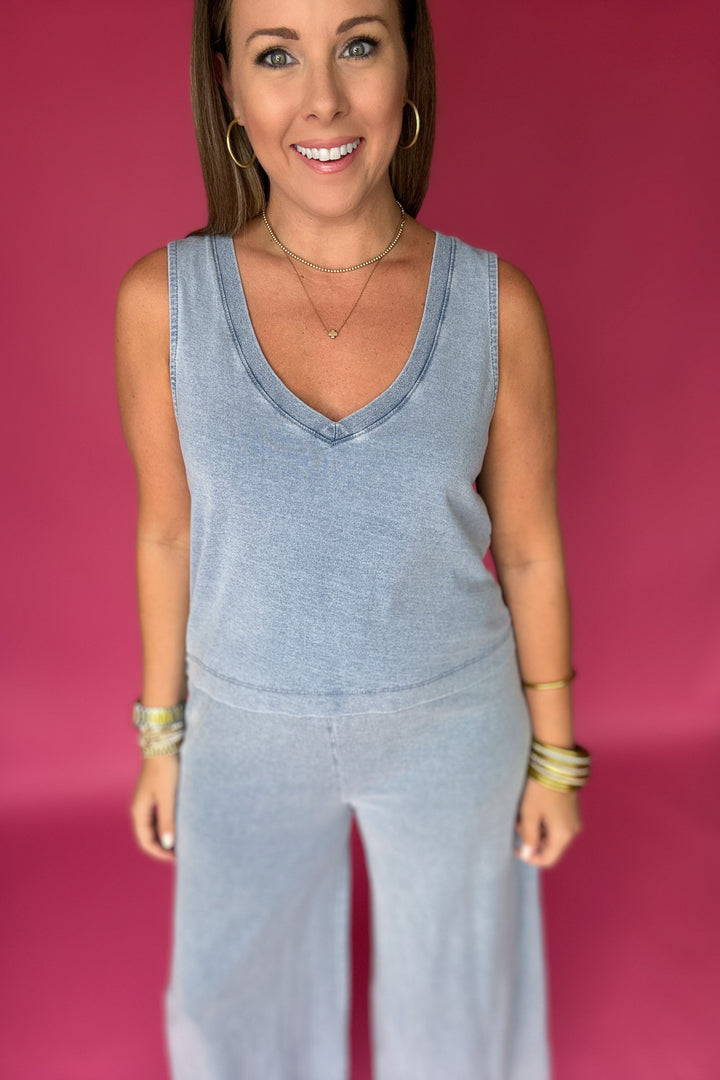Z Supply: Sloane V-Neck Denim Top- Medium Indigo