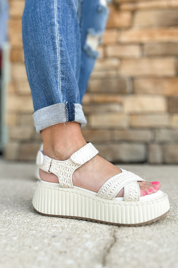 Corkys: Total Catch Wedge - White