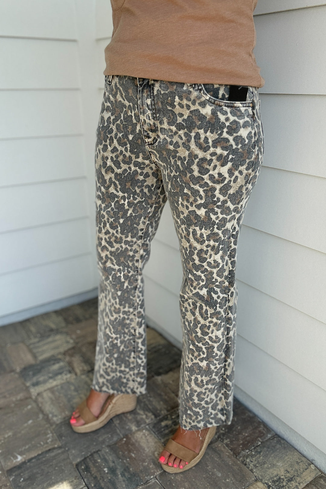 KUT: Kelsey High Rise Leopard Ankle Flare
