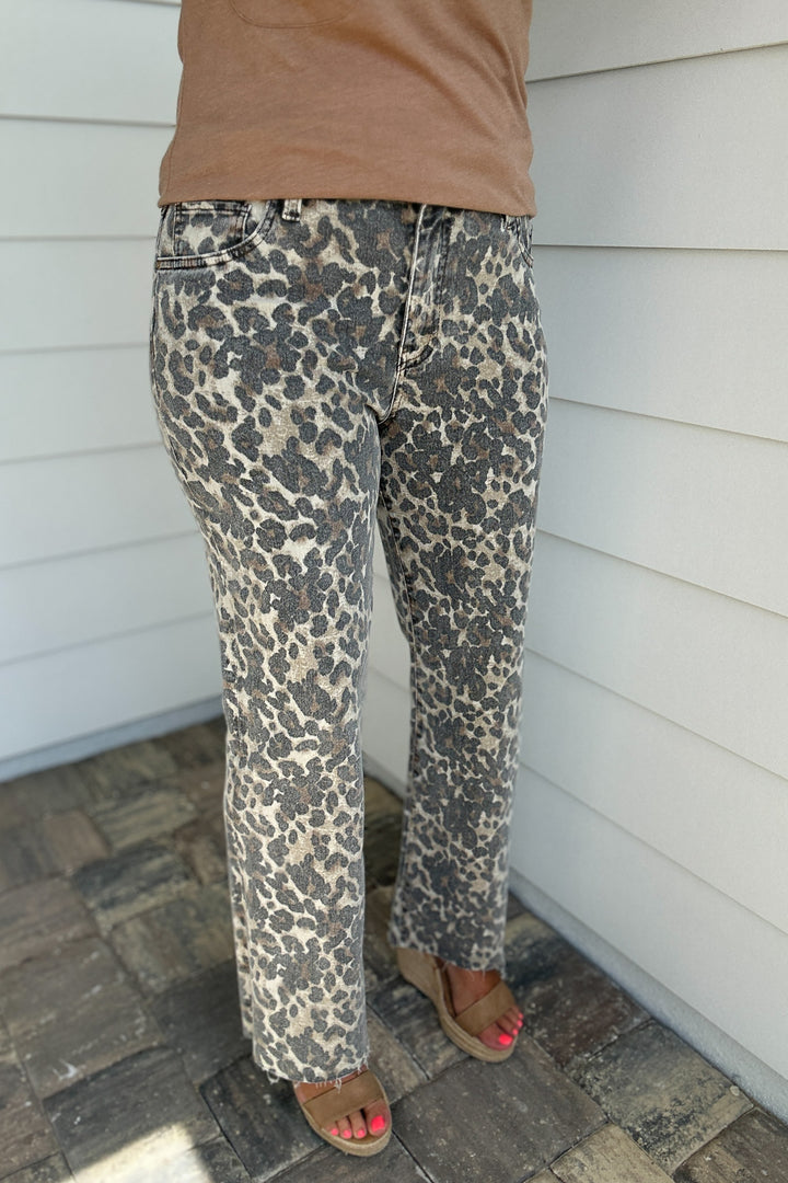 KUT: Kelsey High Rise Leopard Ankle Flare