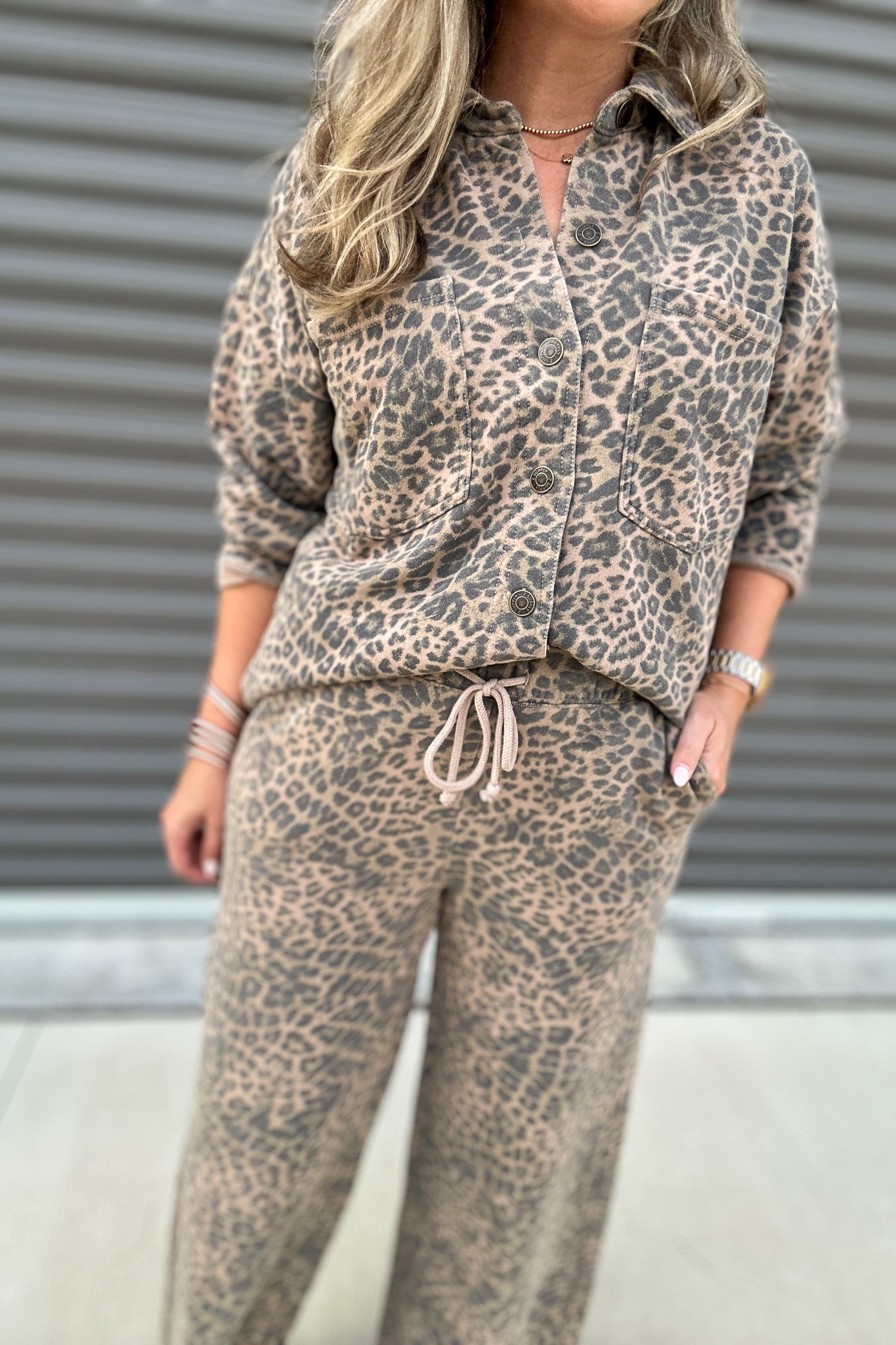 Z Supply: Hunter leopard Knit Pant Desert Tan – B Social