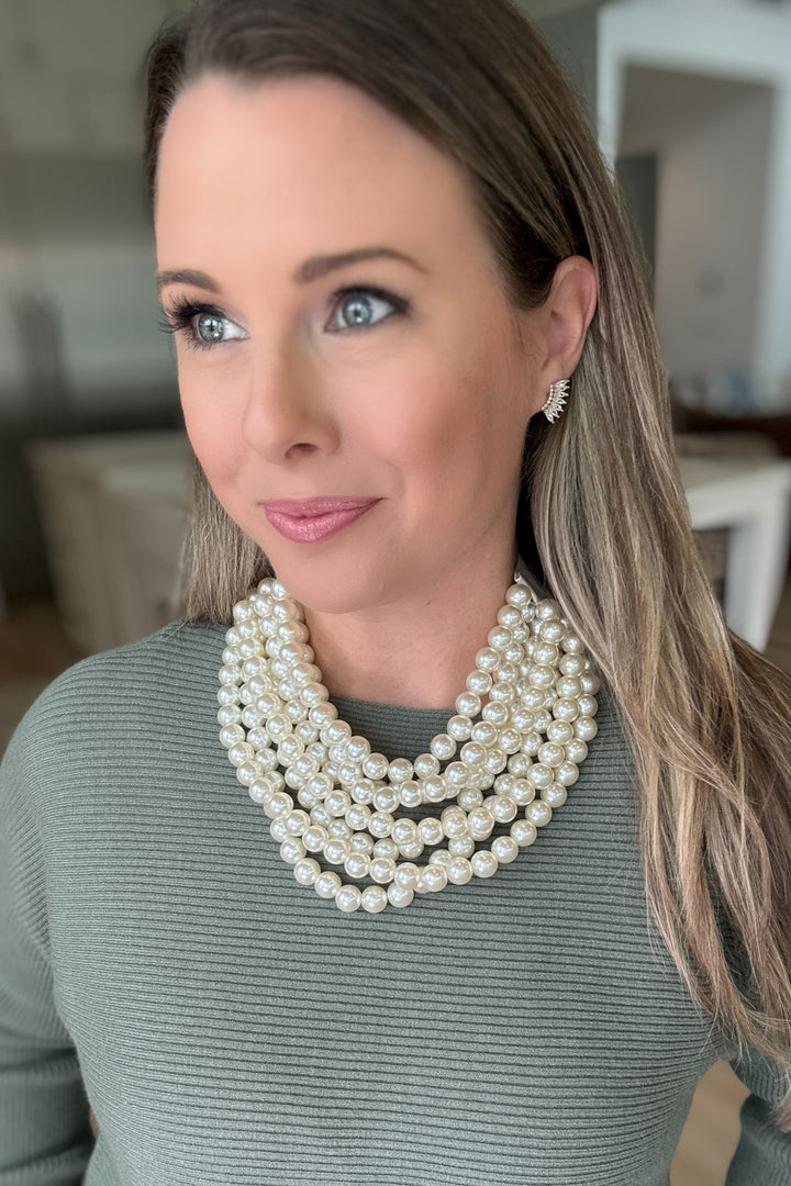Pearl Chic Beaded Magnetic Necklace