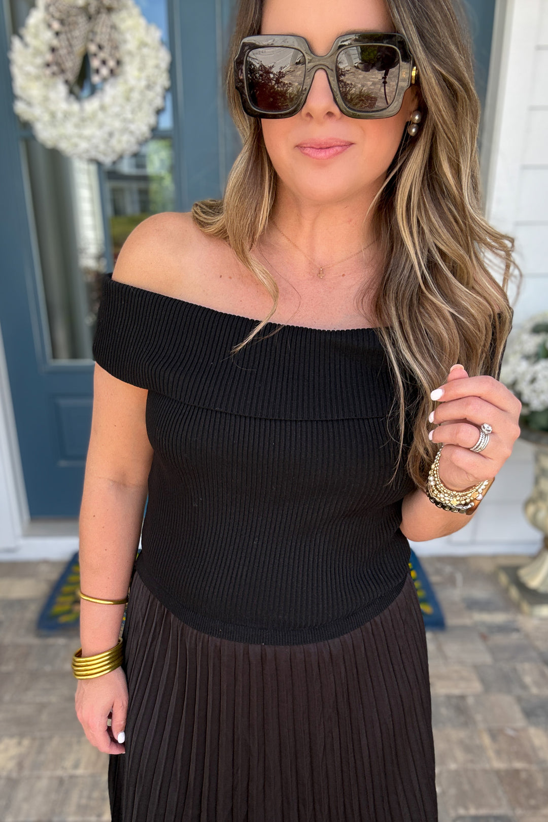 Ribbed Off The Shoulder Pleated Midi Dress - Black