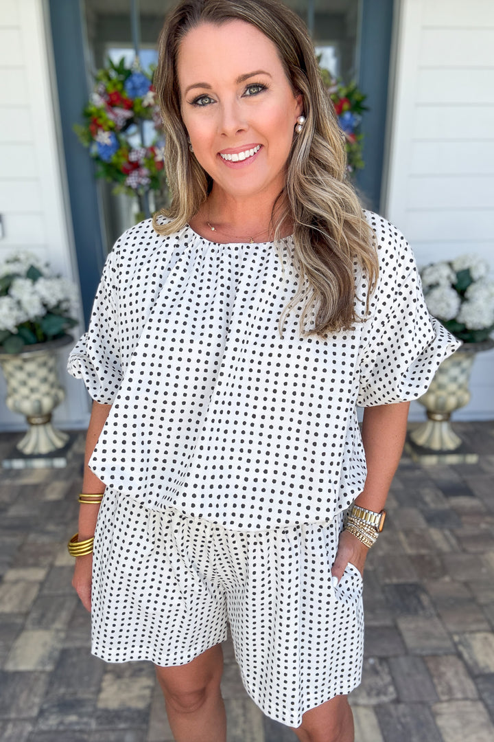 Dot Shorts With Pleats and Elastic Waist Ruffle