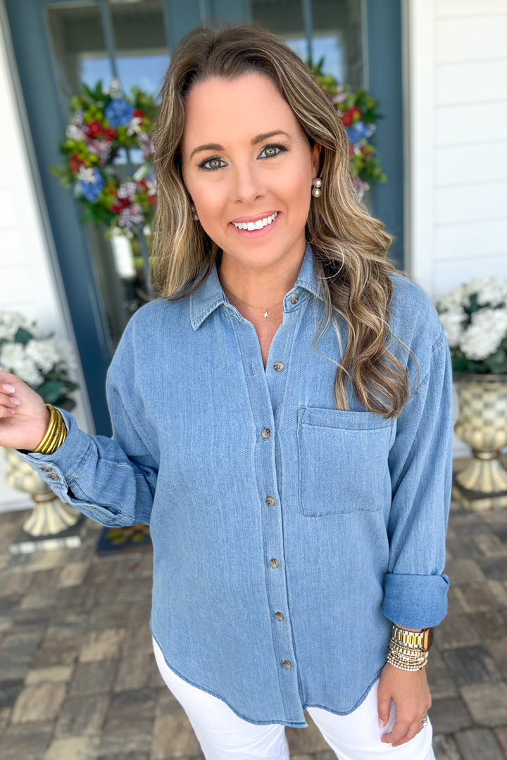 Z Supply: The Perfect Twill Button Up - Classic Indigo