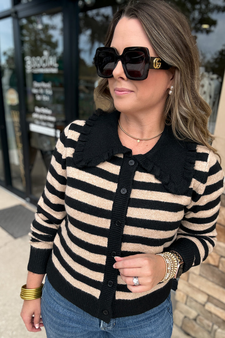 Scallop Meets Stripe Peter Pan Sweater - Mocha