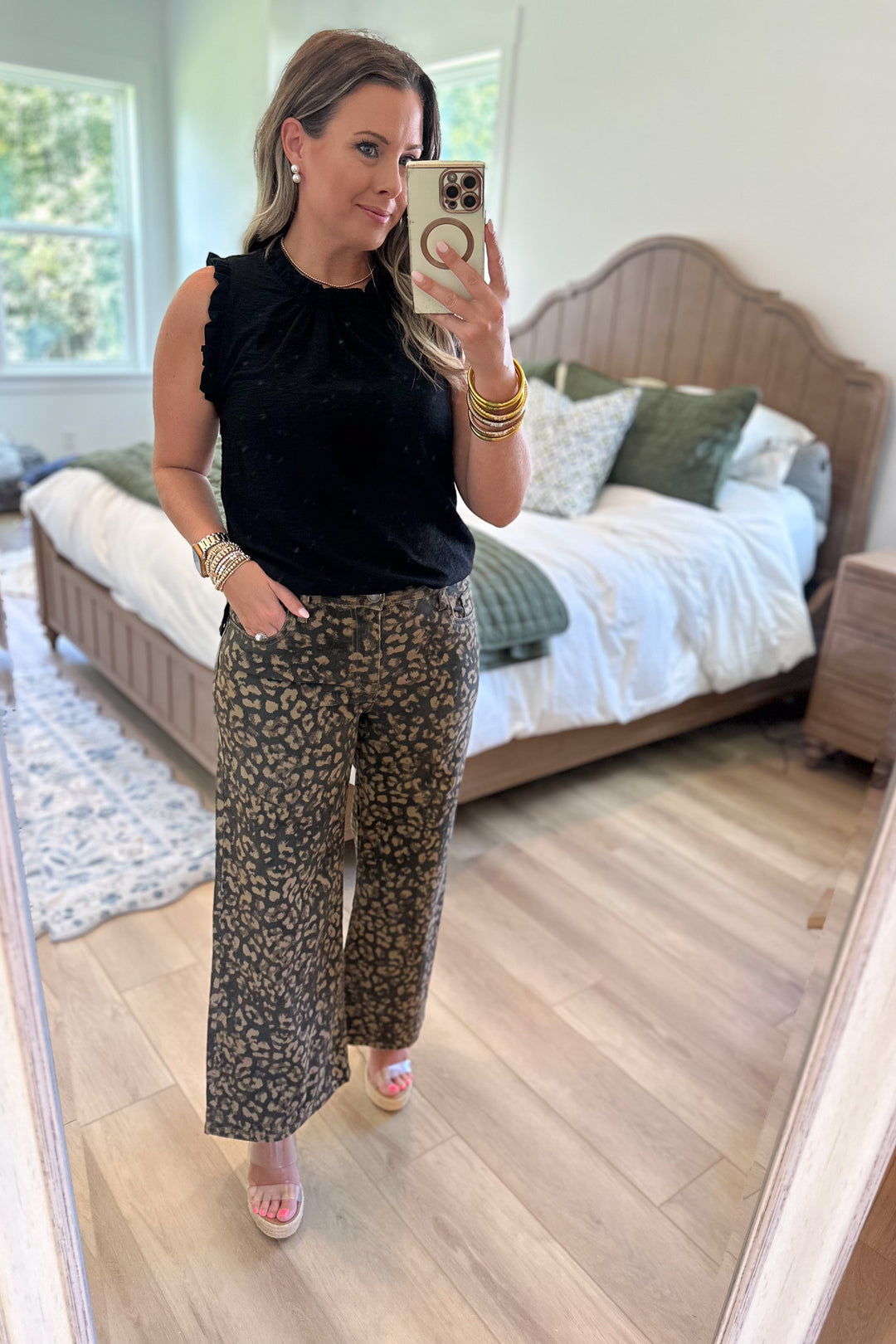 KUT: Meg High Rise Wide Leg - Leopard