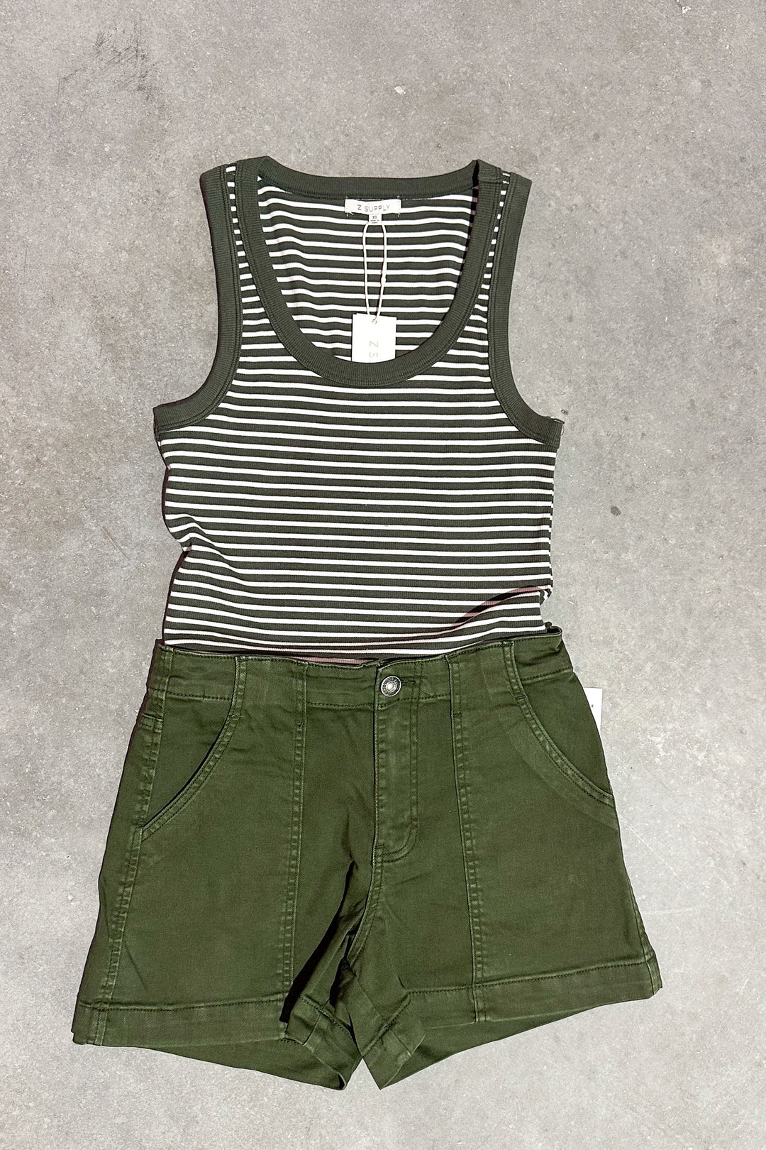 KUT:  JANE High Rise Short - Olive