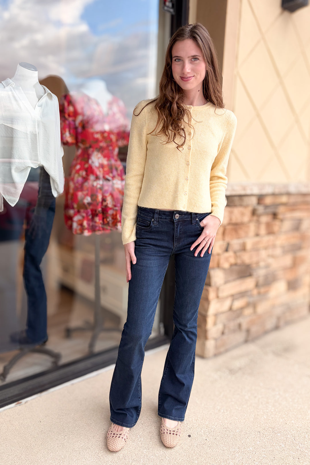 KUT: Natalie Mid Rise Flare