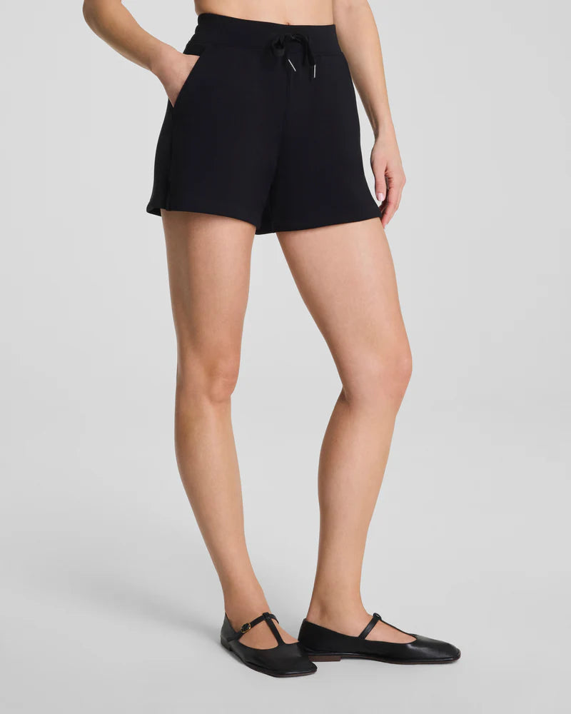 SPANX AirEssentials® Short, 5" - Very Black