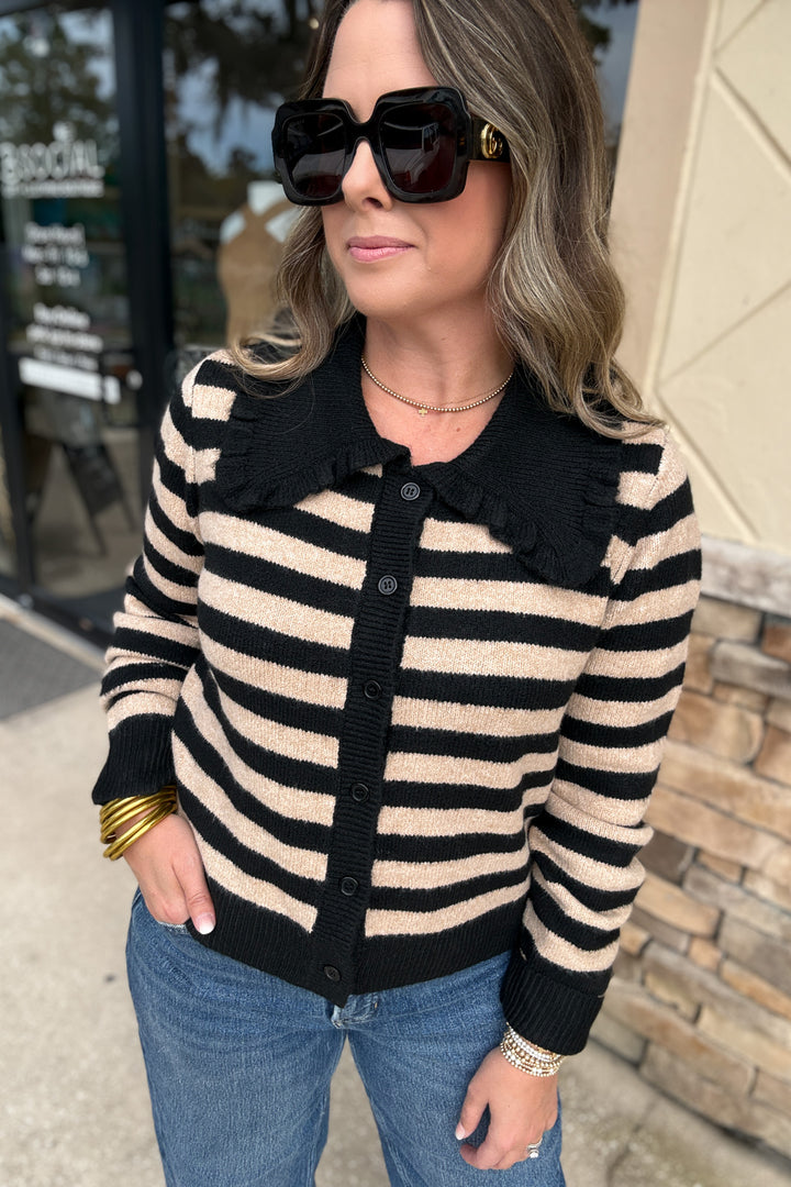 Scallop Meets Stripe Peter Pan Sweater - Mocha