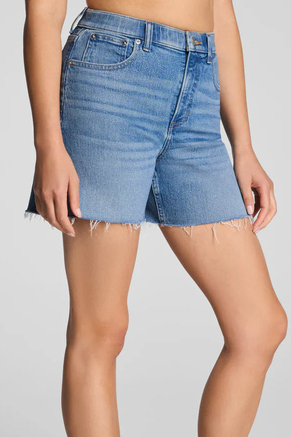 Spanx: Raw Hem Jean Short 5”