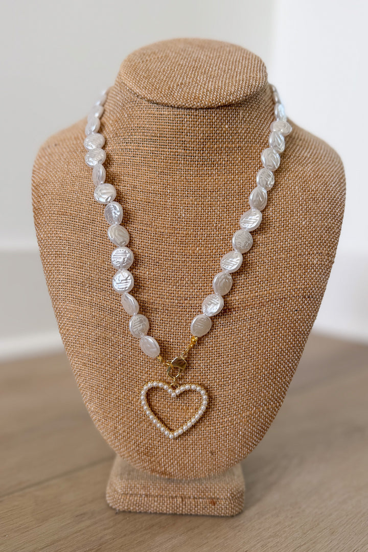 Sweetheart Glow Necklace