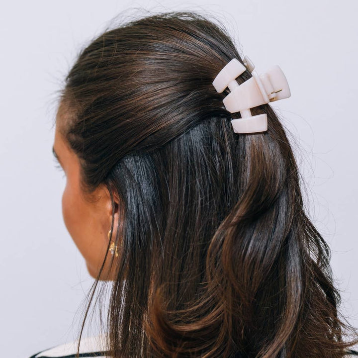 Classic | Almond Beige | Petite | Claw Clip
