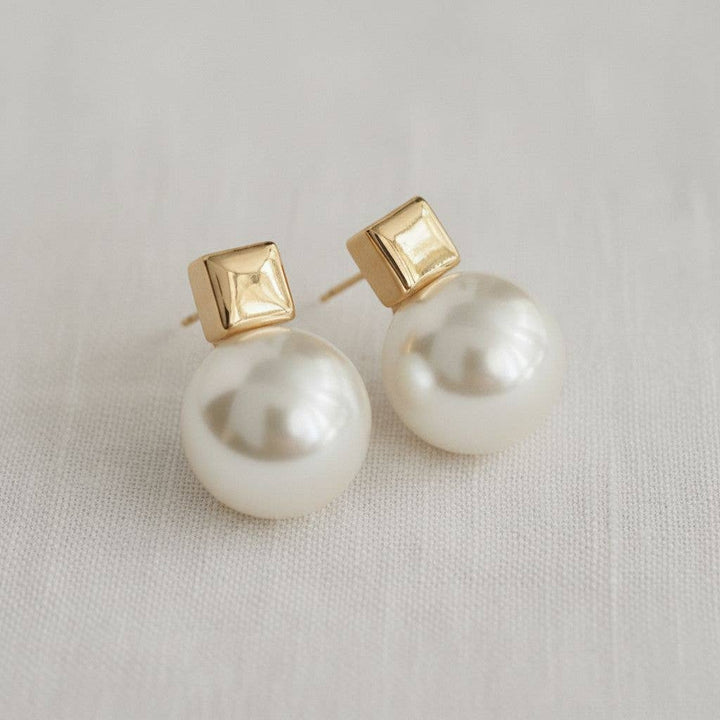 Chic High-Gloss Pearl Stud Earrings - B Social Boutique