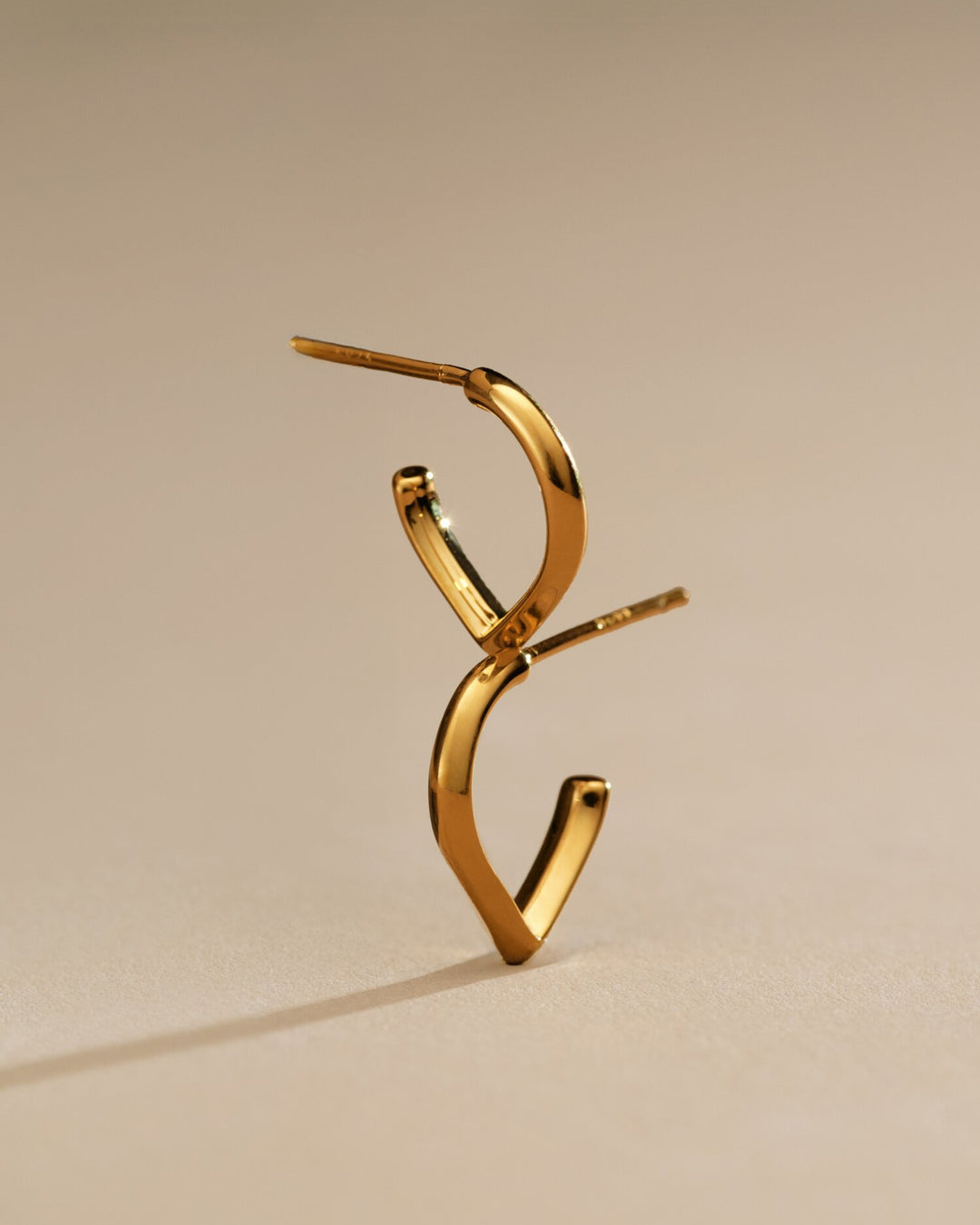 Katie Loxton: Elsi Waterproof Gold Huggie Hoop Earrings