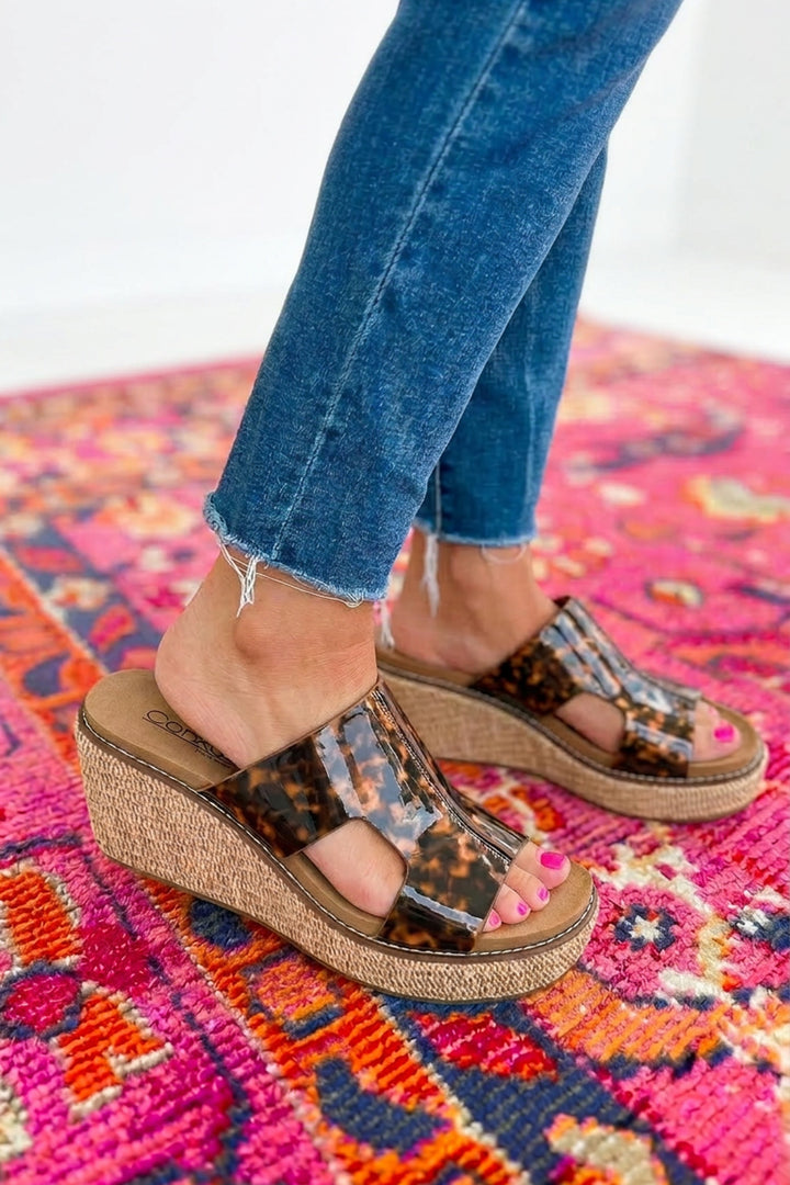 Corky's: Kiss N Tell Tortoise Wedge