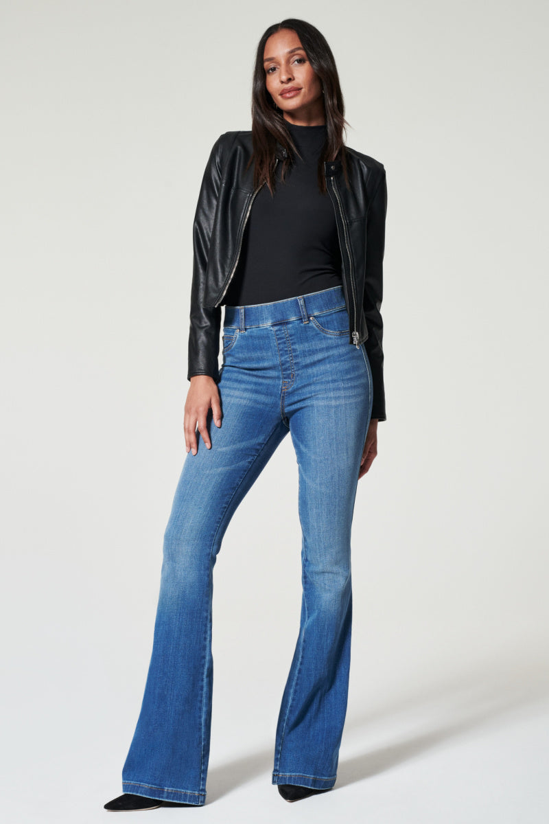 Shop Trendy Women's Boutique Jeans And More With A Cut Above – B