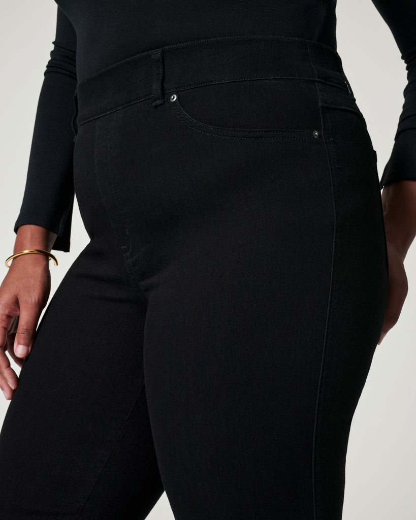 Spanx: Flare Jeans Petite - Clean Black