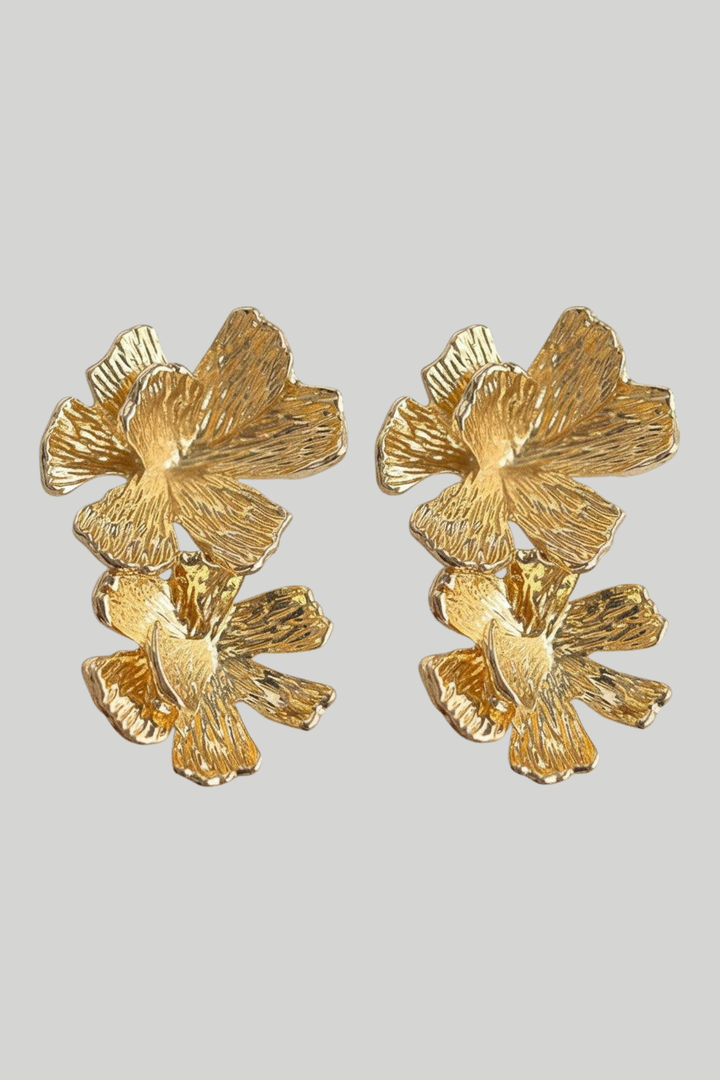 Artistic Floral Drop Earrings with Vintage Charm