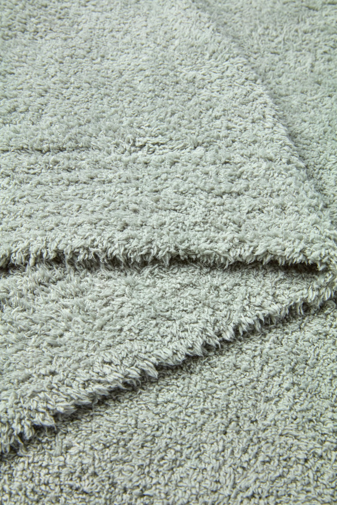 Barefoot Dreams: CozyChic® Throw - Wave
